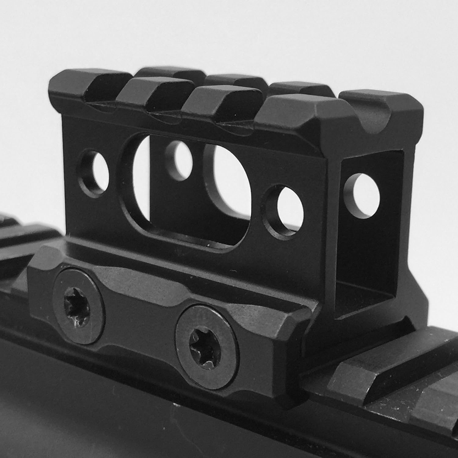 Castellan 3-Slot Slim Picatinny Riser Mount — 1" Saddle Height, Scalloped Rail